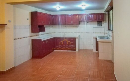 ACOGEDORA CASA DE TRES PISOS EN URB. SAN DIEGO, SAN MARTÍN DE PORRES