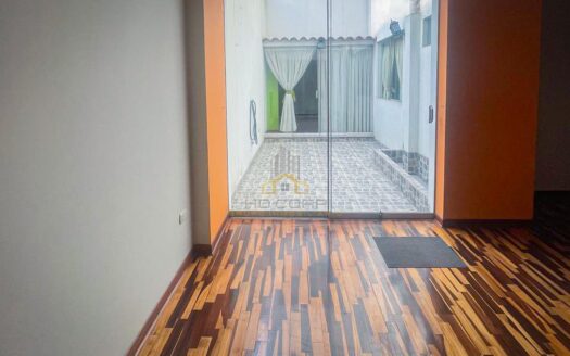 DEPARTAMENTO DE 122 M2 EN PRIMER PISO FRENTE A PARQUE,  URB. COVIDA – LOS OLIVOS