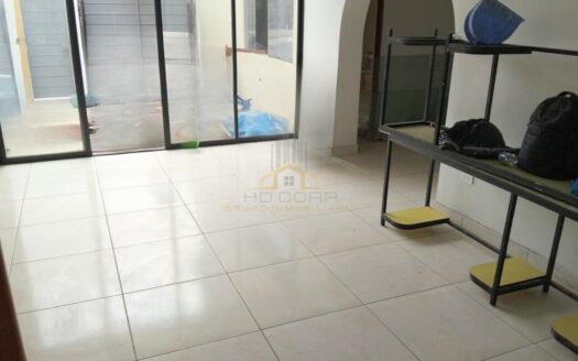 Departamento en Alquiler – Primer Piso Frente a Parque – Los Olivos