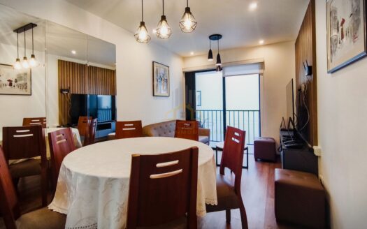 Hermoso  Departamento Amoblado a Pasos del Parque Kennedy, Miraflores – 2 Habitaciones 2 Baños 1 Cochera