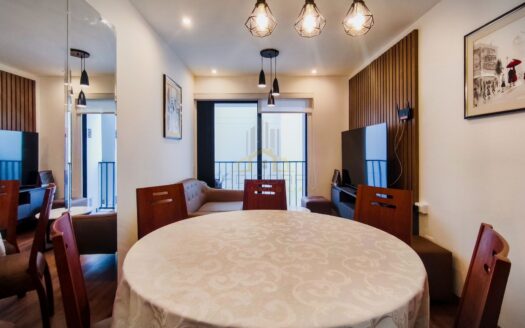 Hermoso  Departamento Amoblado a Pasos del Parque Kennedy, Miraflores – 2 Habitaciones 2 Baños 1 Cochera