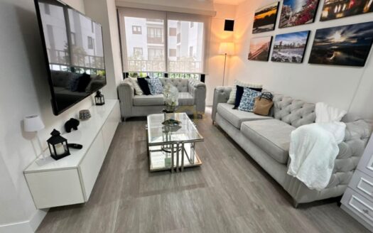 Departamento Full Amoblado en Alquiler – 74m2 3H 2B 1C – Con areas Comunes en Av. 28 Julio Miraflores